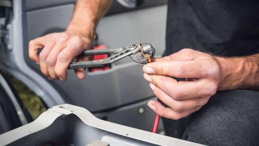 Trusted mobile RV repair technician arriving for an on-site electrical service call
